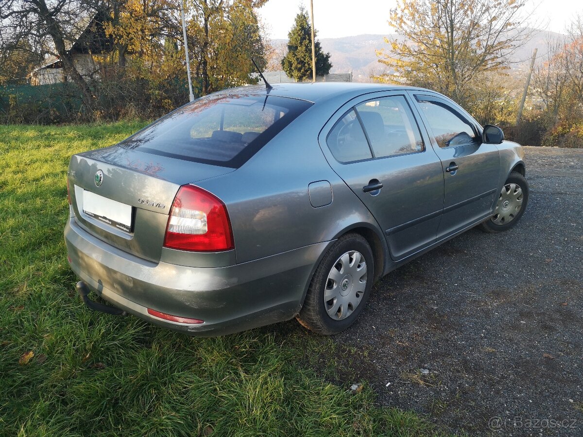 ŠKODA OCTAVIA NOVÉ V ČR DIESEL 198TIS.KM 2012 - 5