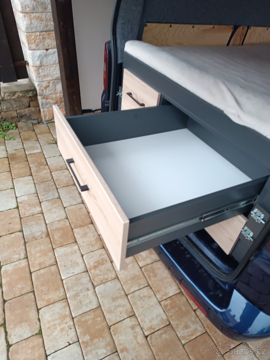 Obytná vestavba t5 - 5