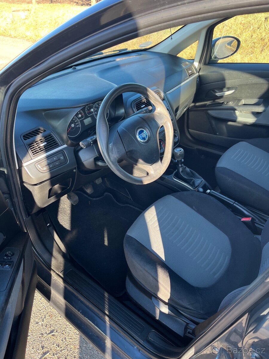 Fiat Grande Punto - 5