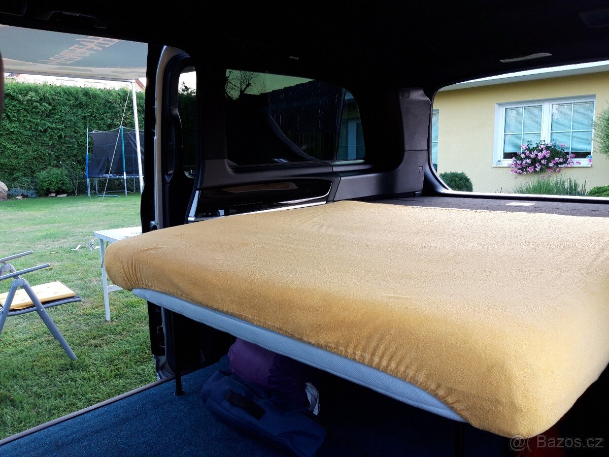 Mercedes Benz třída V - 5