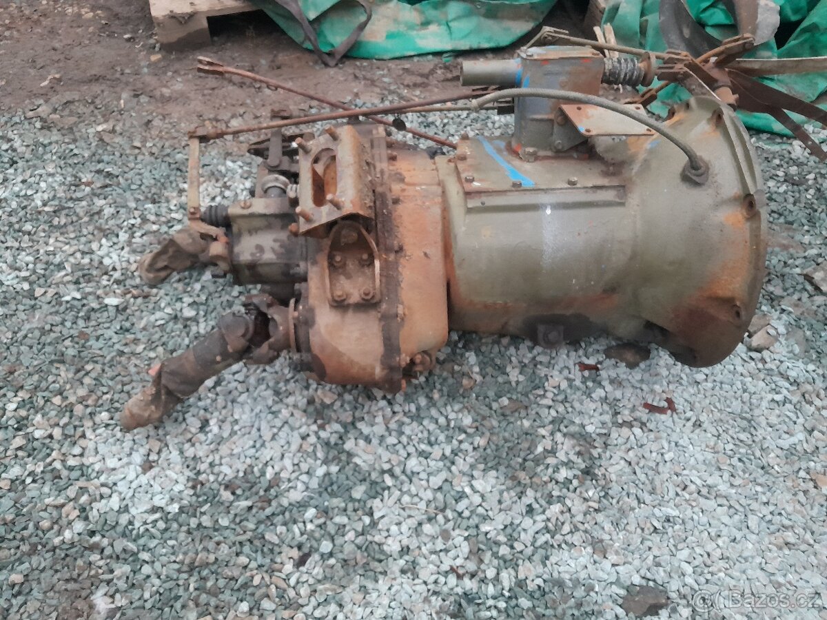 Praga V3S převodovka s vývodem na navijak - 5