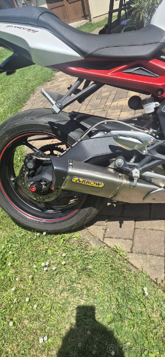 Triumph street triple 675 - 5