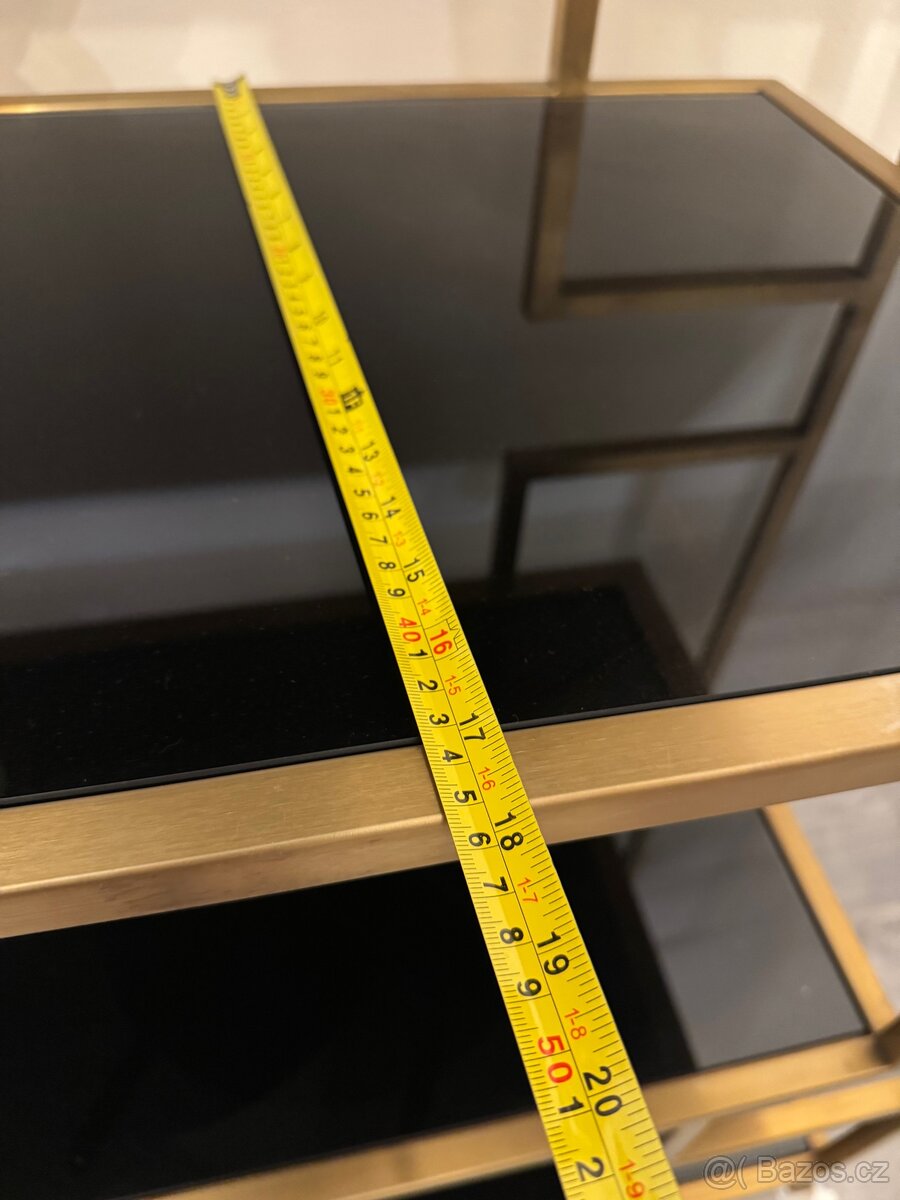 Elegantní regál - 5