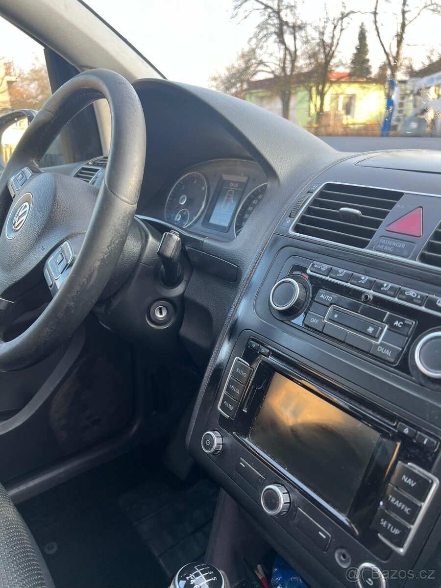 Wolkswagen Turan 2.0TDI - 5