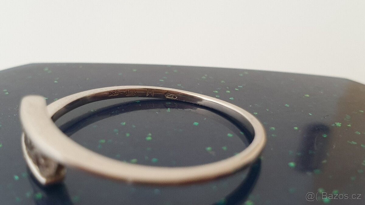 Delikátní prsten z bílého zlata vel. 54 - 5