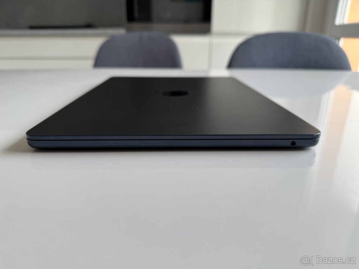 Apple MacBook Air 13" M2 — 16GB RAM / 256GB SSD — Space Gre - 5