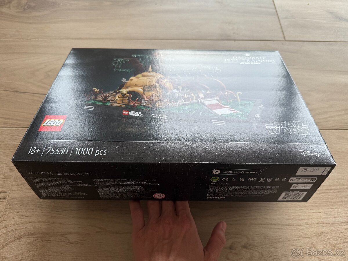 LEGO Star Wars 75330 Dagobah Jedi Training Diorama - 5