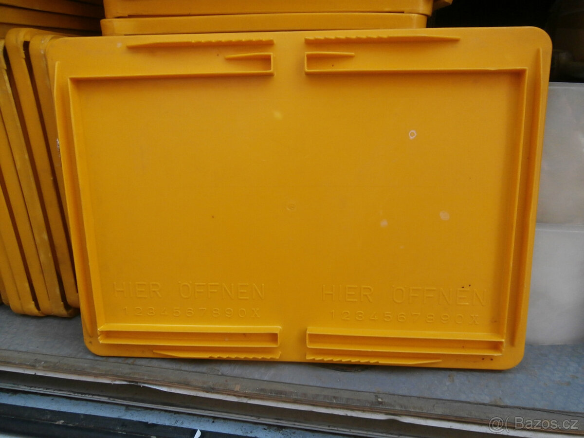 Boxy plastové, víka na ukládací bedny za 20 kč - 5