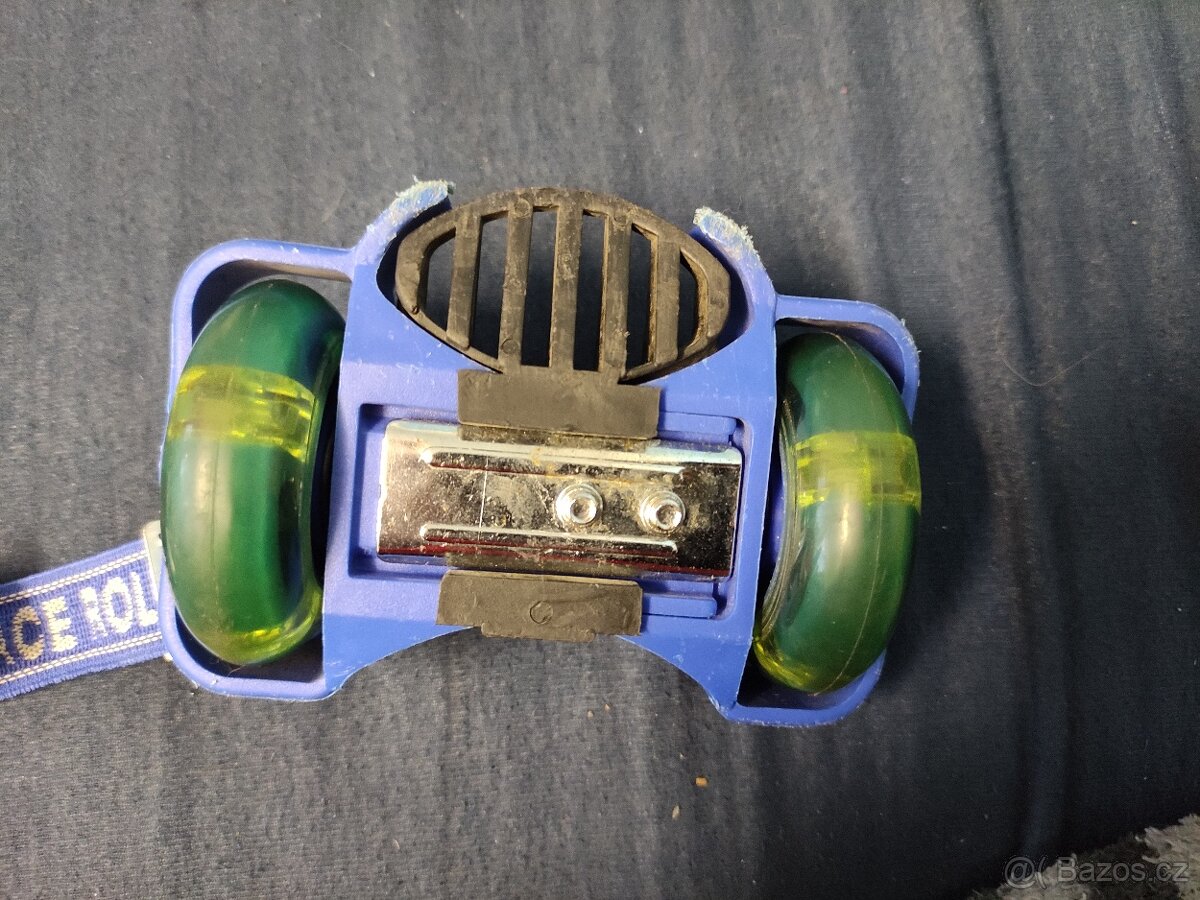 SVÍTÍCÍ PŘIPÍNACÍ KOLEČKA NA BOTY - 5