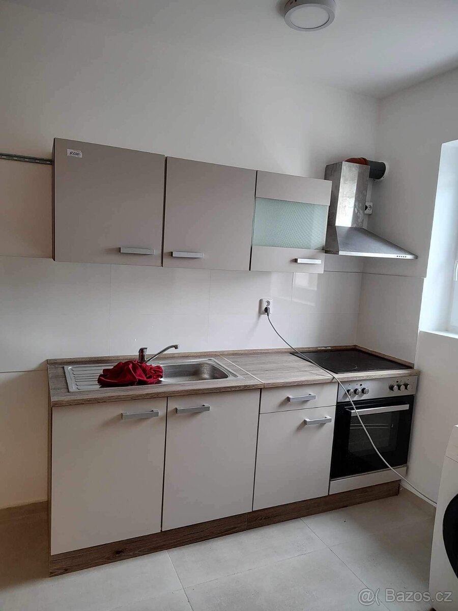 Dlouho pronájem - 5