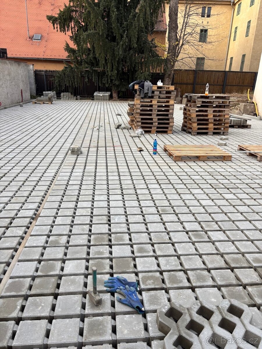 Vegetační dlažba CS beton Quadro - 5