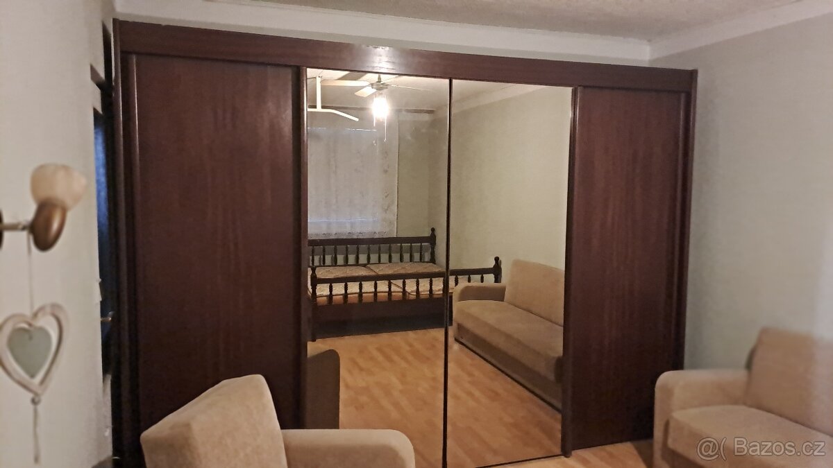 Ložnice, masiv,,holandský nábytek - 5