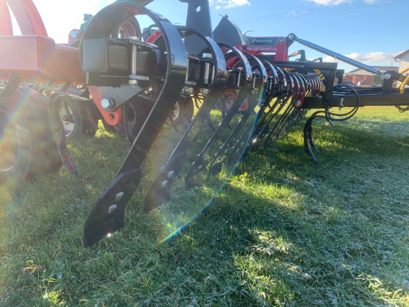 Kultivátor Kverneland TIGER 600, výstavený kus - nepoužitý - 5