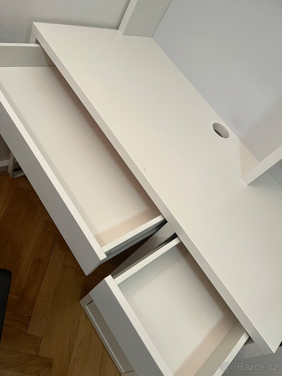 Psací stůl bílý IKEA Micke - 5