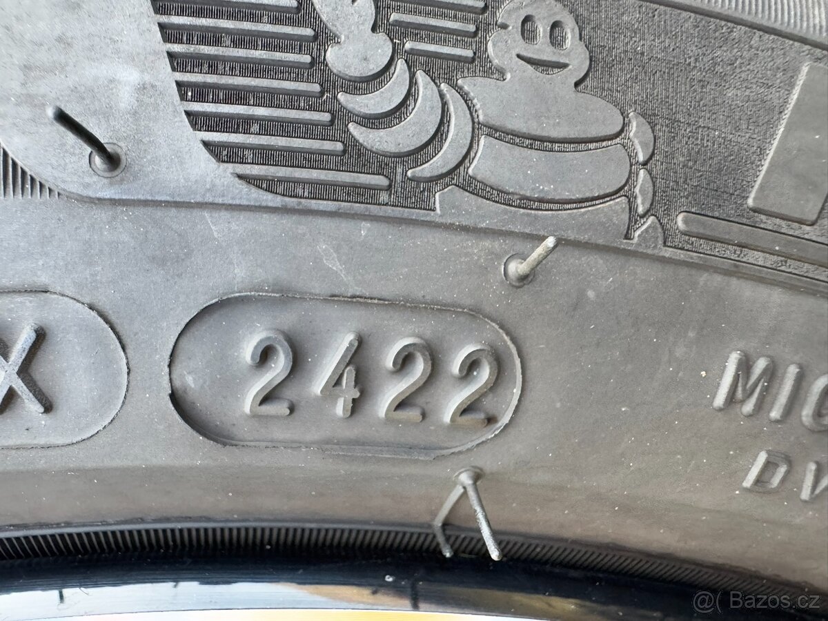 Originál alu kola Mercedes 5x112 R17 zimní w206 - 5