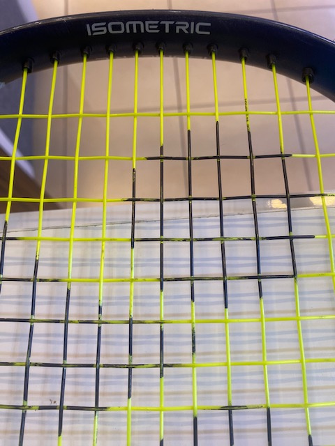 Rakety YONEX EZONE FEEL - 5