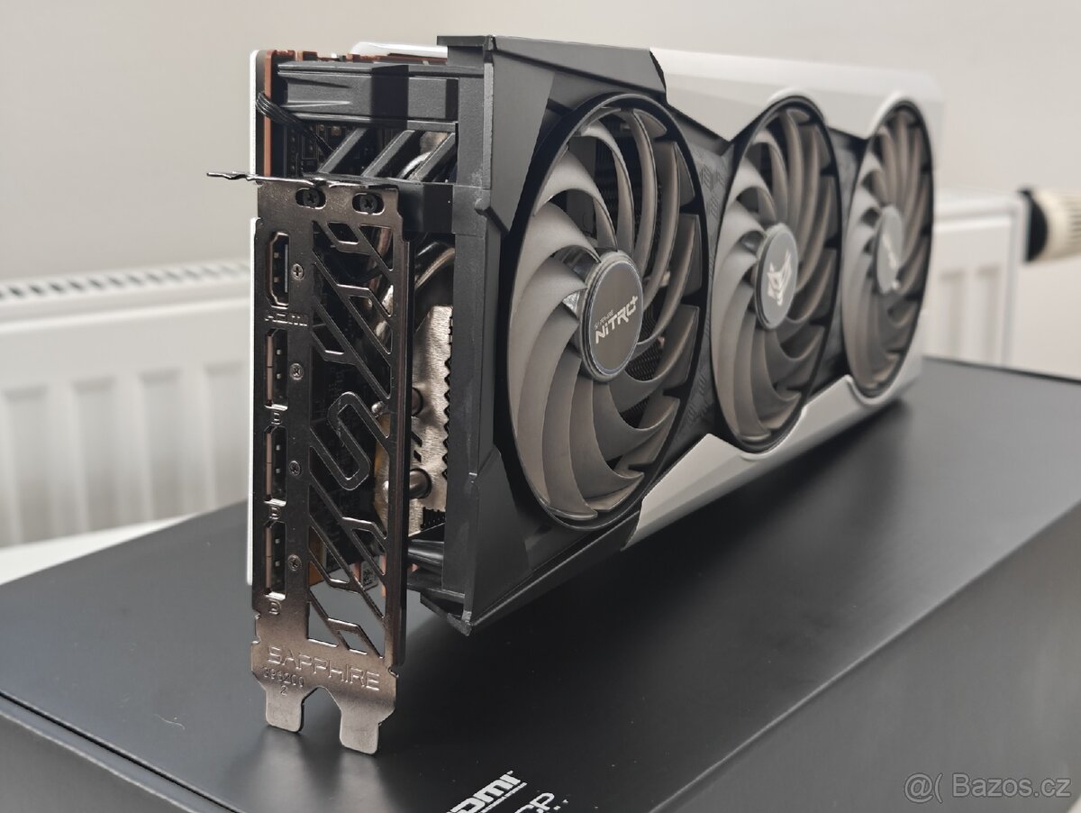 Grafická karta Sapphire Nitro+ SE RX 6900XT 16GB - 5