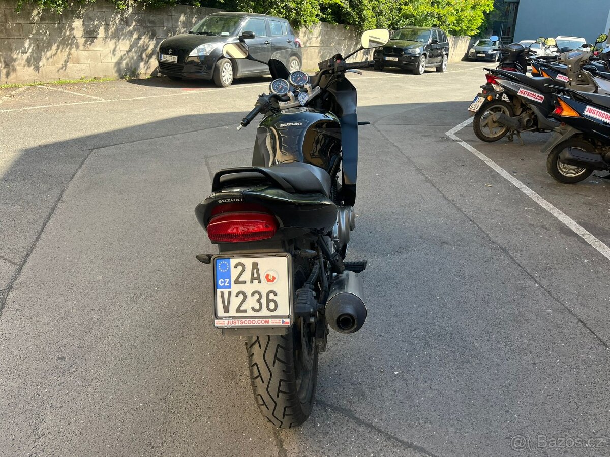 Sleva. Suzuki GS500 FU - 5