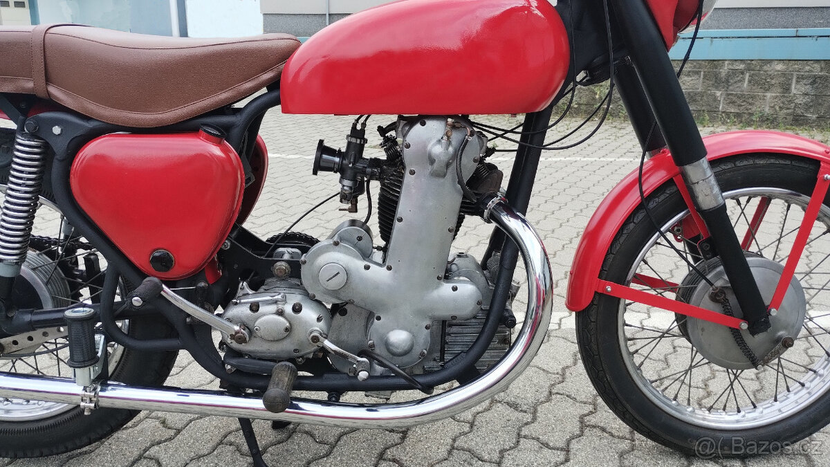 Benelli 500 + BSA r.v. 1947 - 5