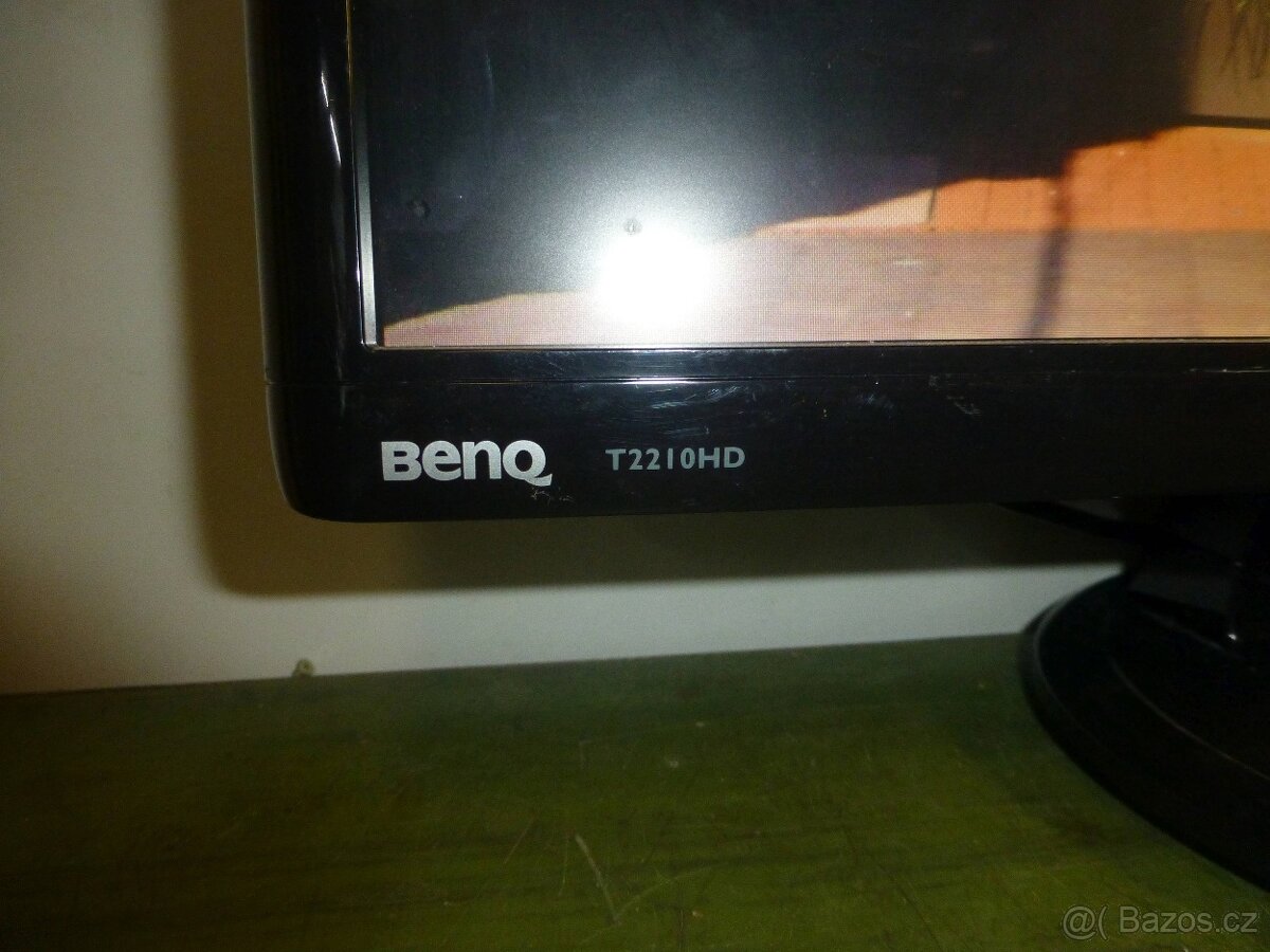 FullHD LCD monitor BENQ 22 palců, DVI - 5