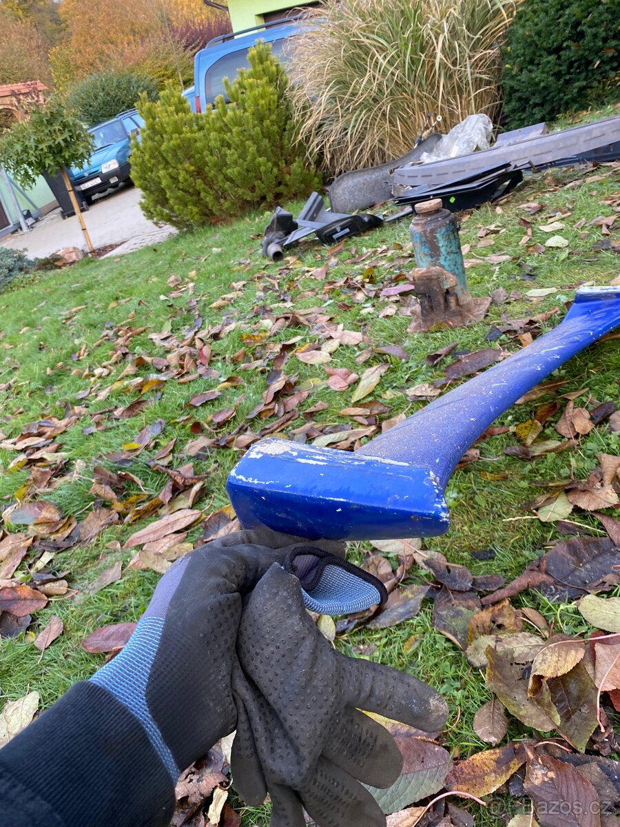 Křídlo Škoda Octavia II RS - 5