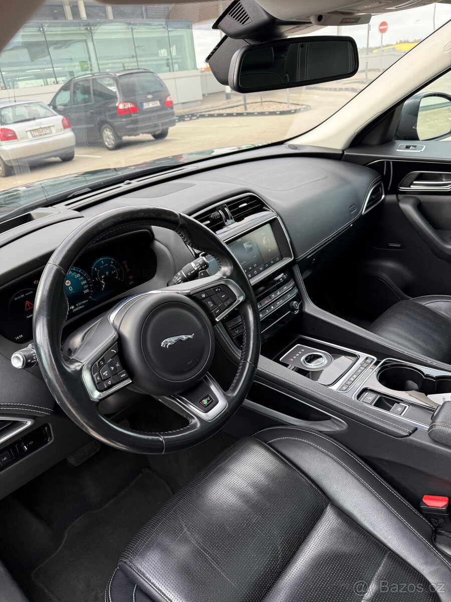 Jaguar F-Pace R-Sport - 5