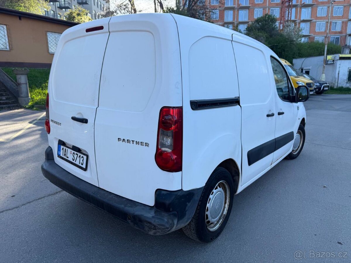 Peugeot Partner 2010 - 5
