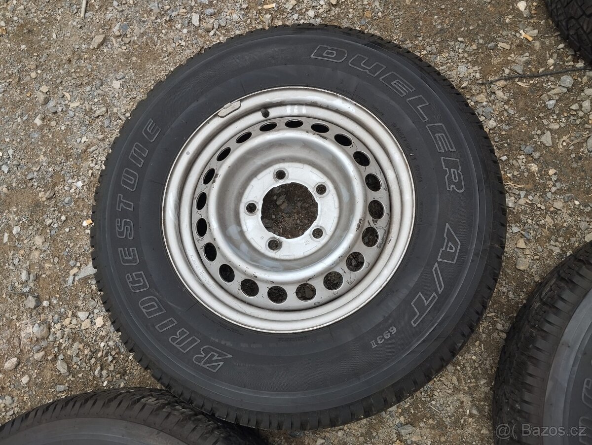 Ocel sada Toyota 7x17 6x139,7 + letní pneu 245/75/17