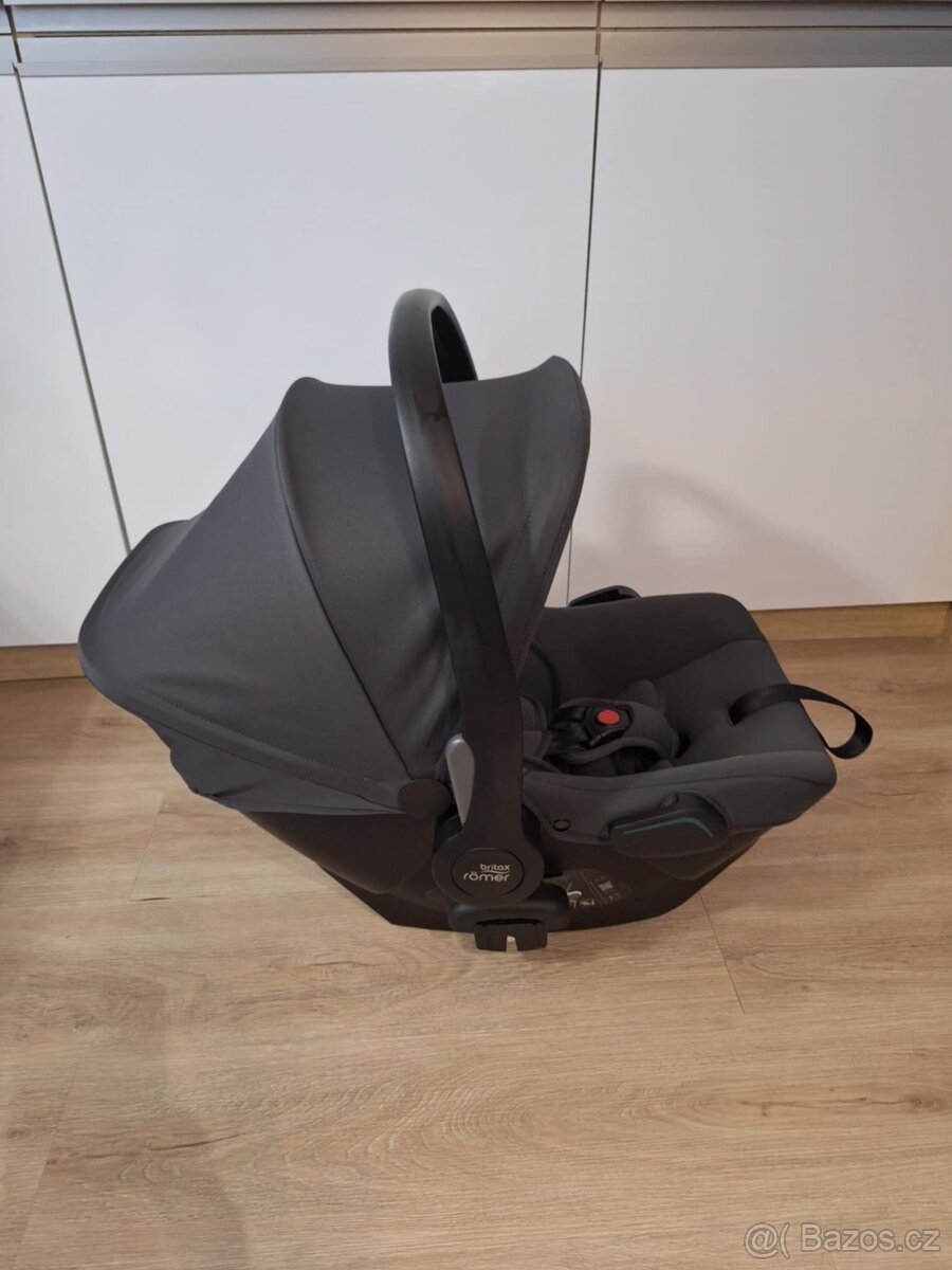 Britax Römer Baby-Safe Core+Baby-Safe Core Base - 5