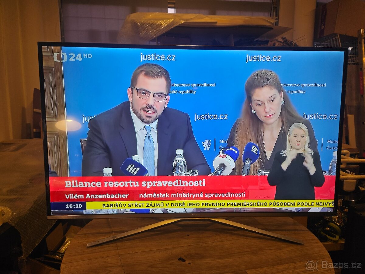 4K UHD Smart TV Samsung UE43KU6402U úhlopříčka 108cm - 5