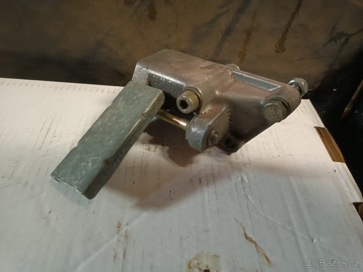 Hlava Wartburg 1,3 - 5