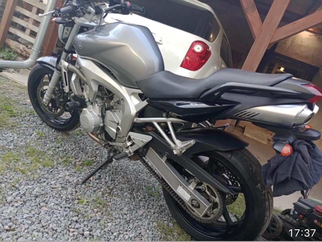 Yamaha FZ6N - 5