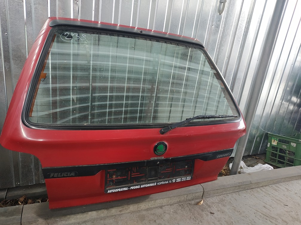 Škoda Felicia a Favorit 5-té dveře slušné (více ks/ barev) - 5