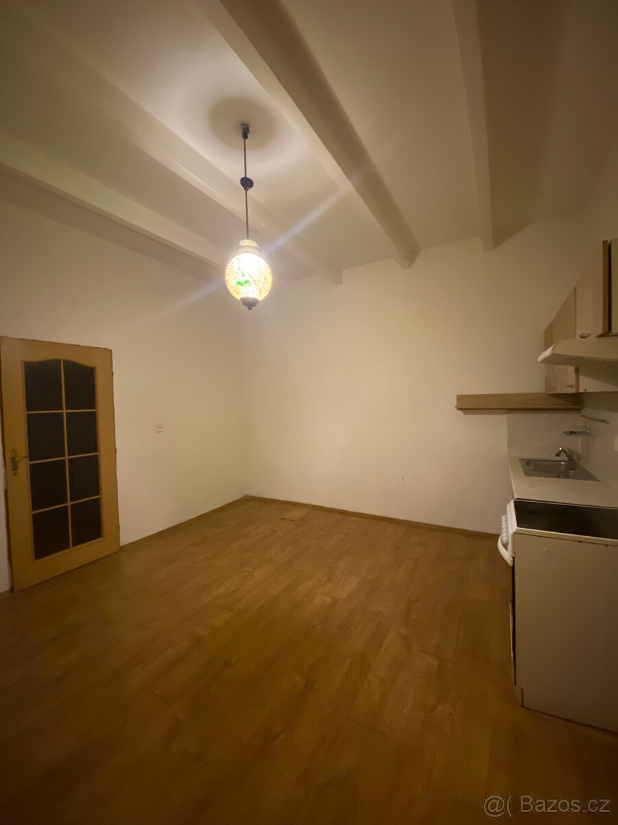 Pronájem bytu - Velký Osek okr. Kolín - 5