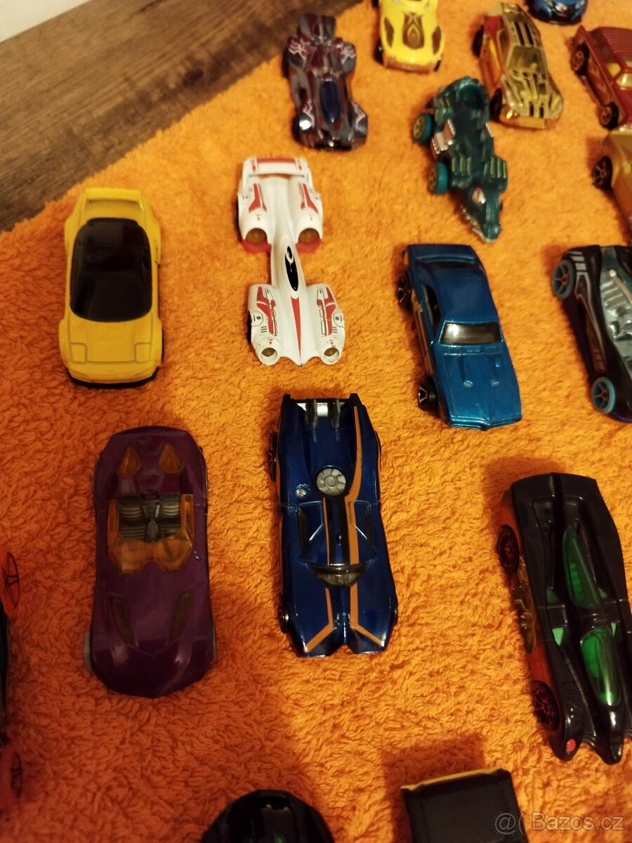 Hot wheels autíčka 36 ks - 5