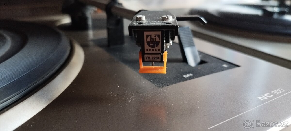 Gramo TESLA NC-300 - 5