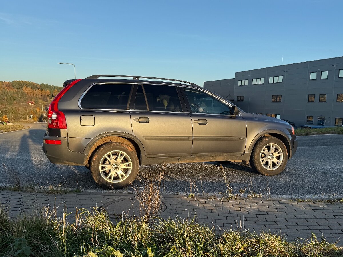 Volvo XC90 - 5