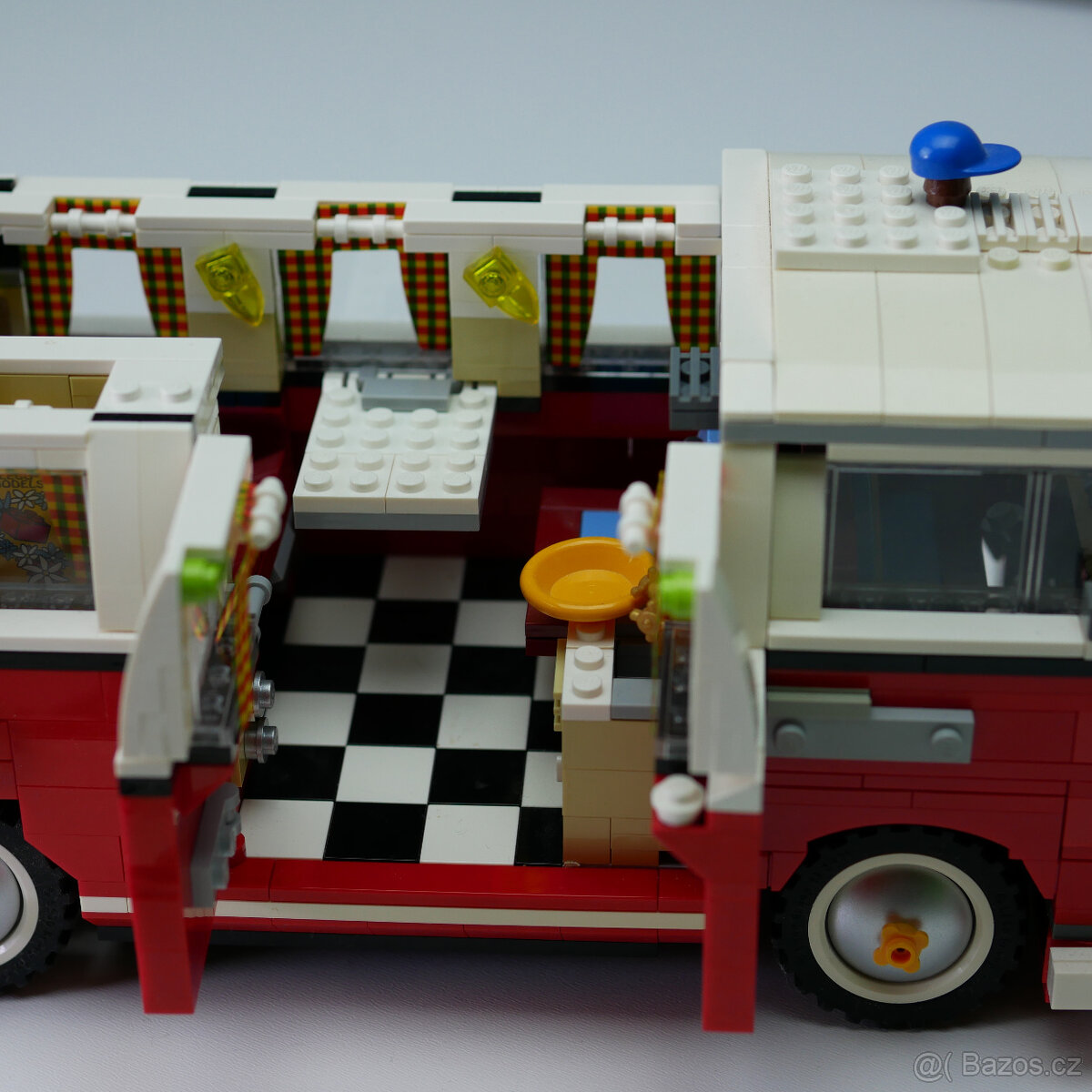 LEGO volkswagen Van - 5