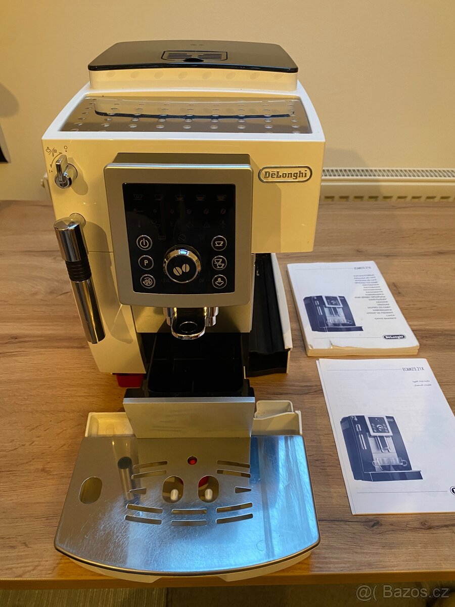 Kávovar Delonghi ECAM - 5