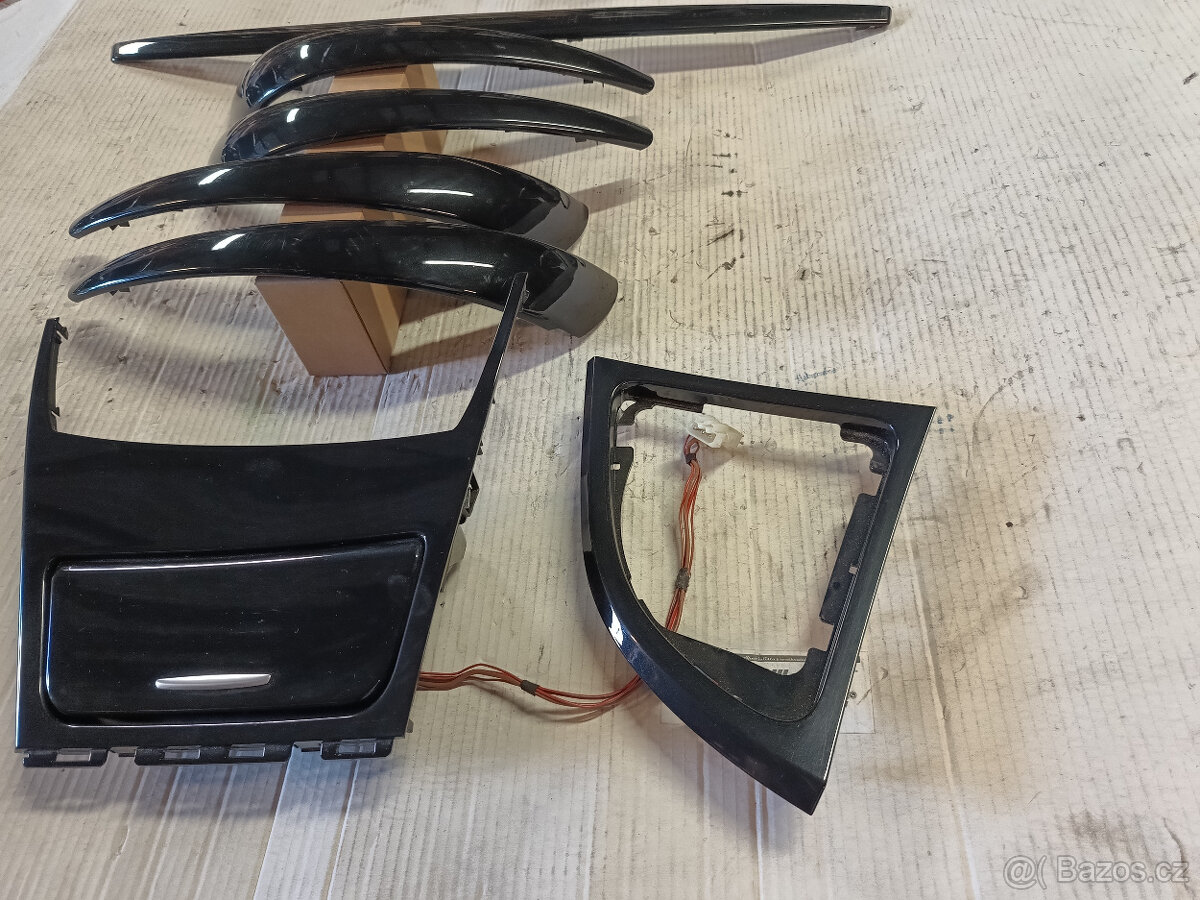 interiér dekor lišty pro Bmw e87 - černý lesk - originál - 5