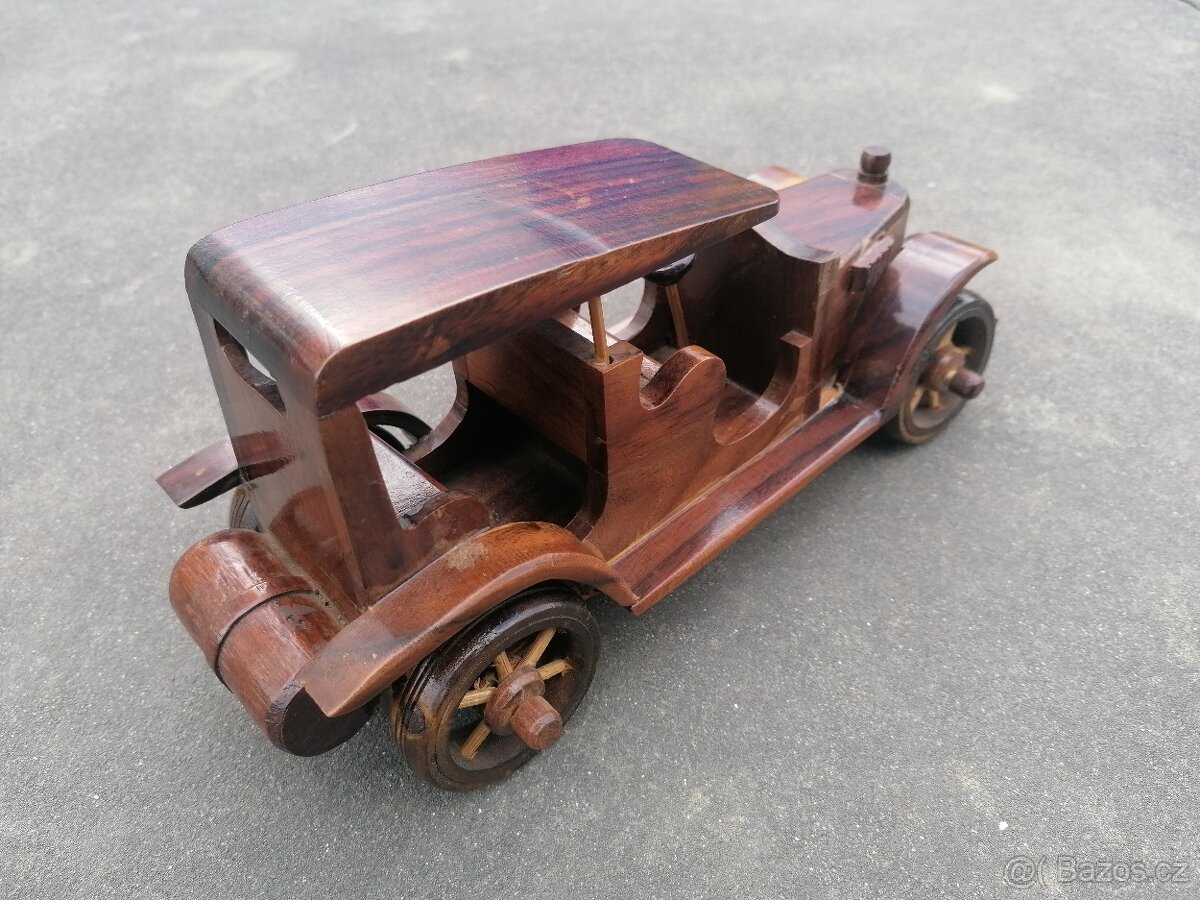 Predám starožitné drevené auto - 5