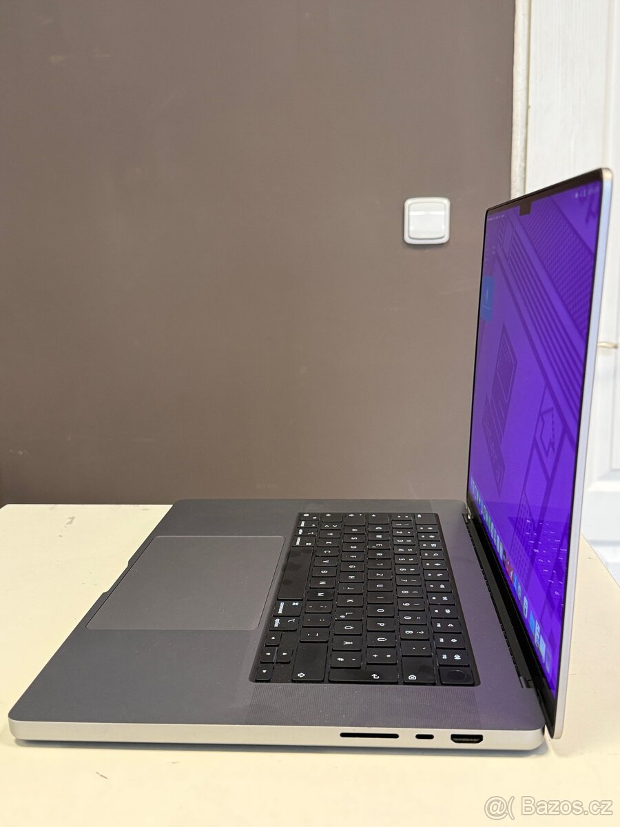 MacBook PRO 16” M1 PRO 16/1 - 5