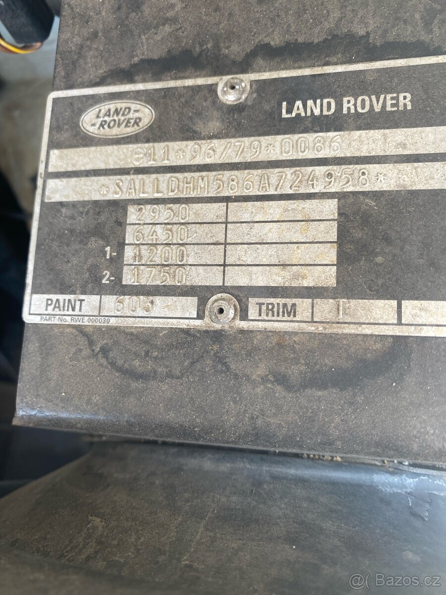 Land Rover Defender