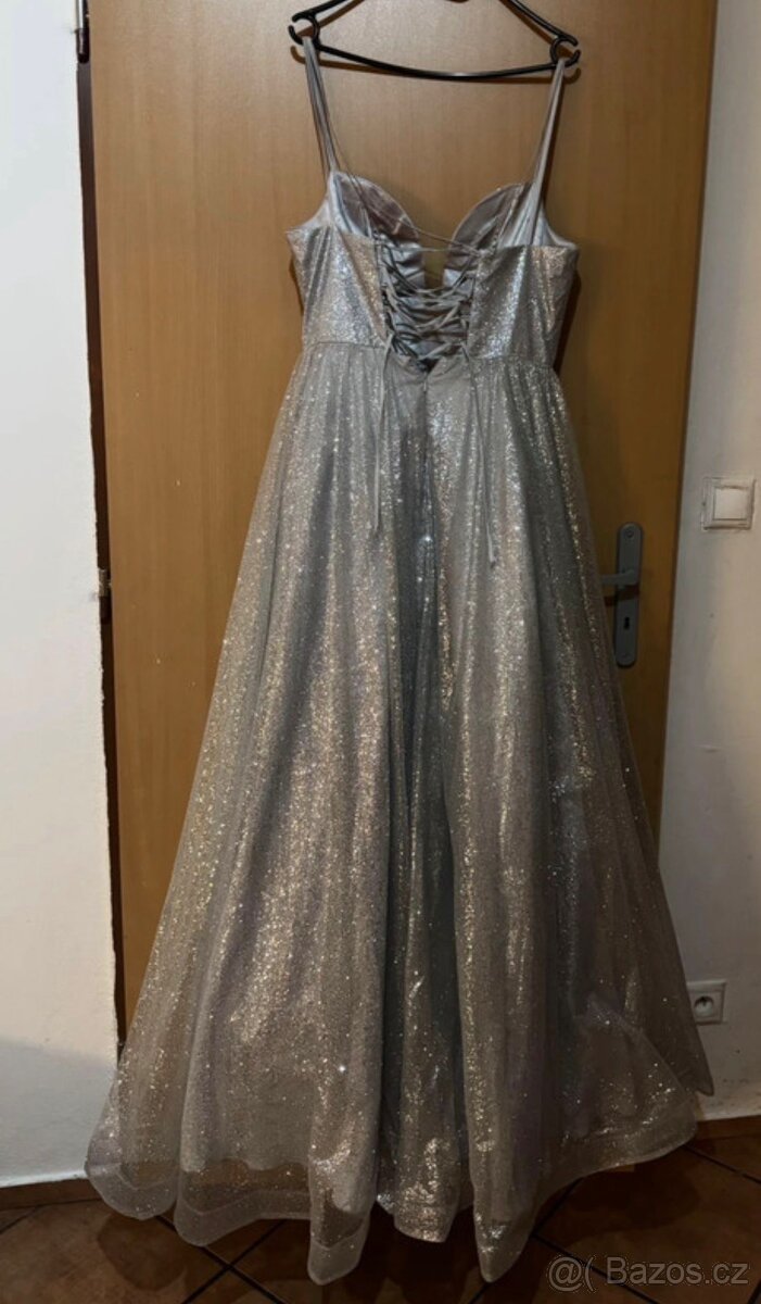 Plesové ,maturitní šaty - 5