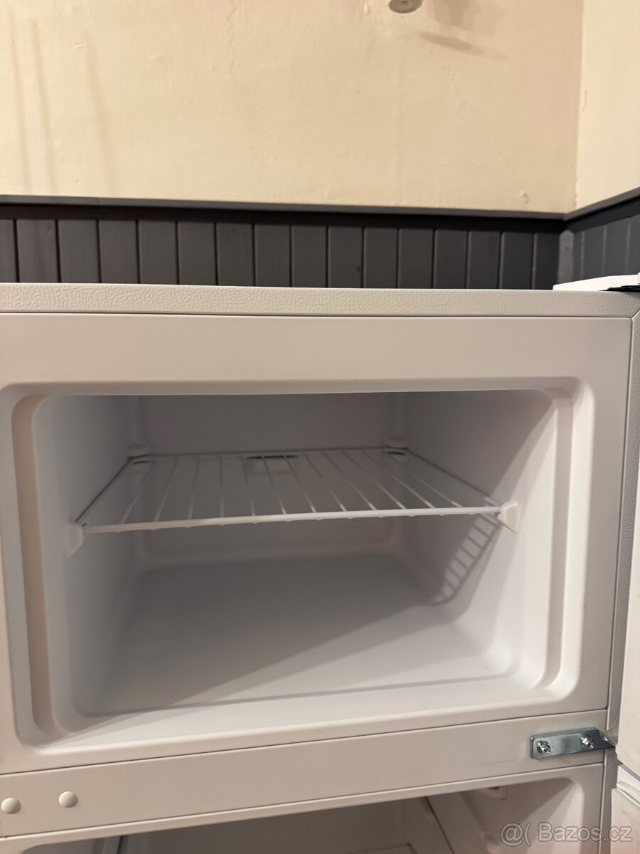 Lednice Philco PT 204 E - 5