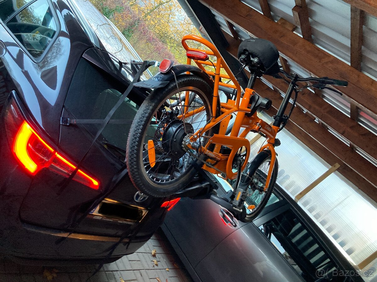 Nosič na 2 E kola max 45kg na páté dveře Peruzzo - 5