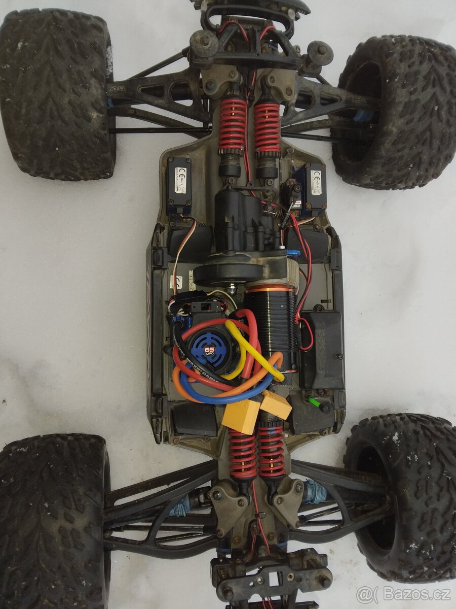 Traxxas e-revo 1:8/1:10 - 5