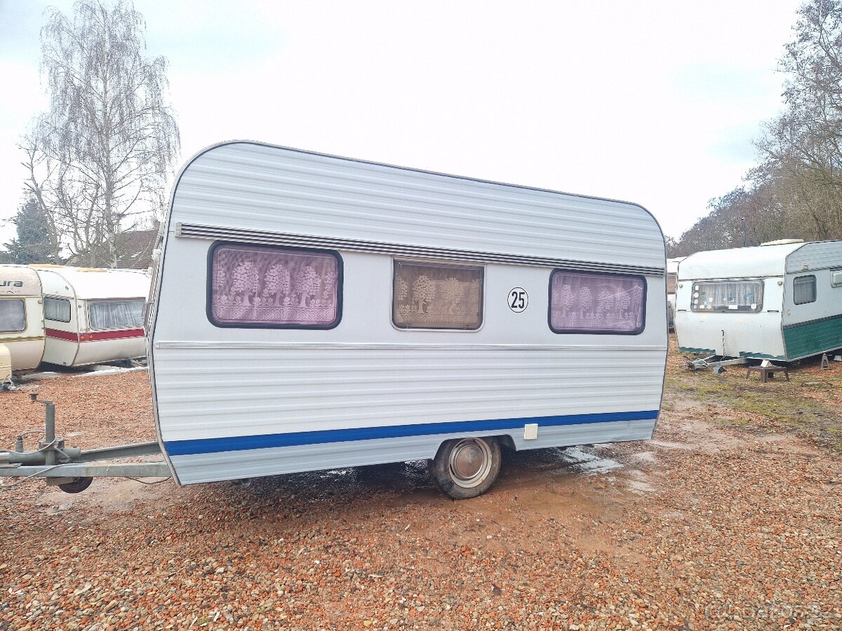 Obytný přívěs, karavan - 5