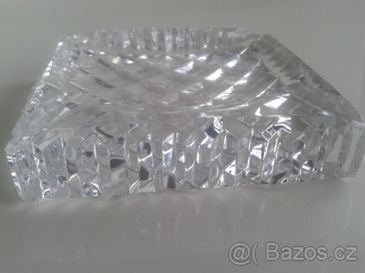 Dámský popelník - 5