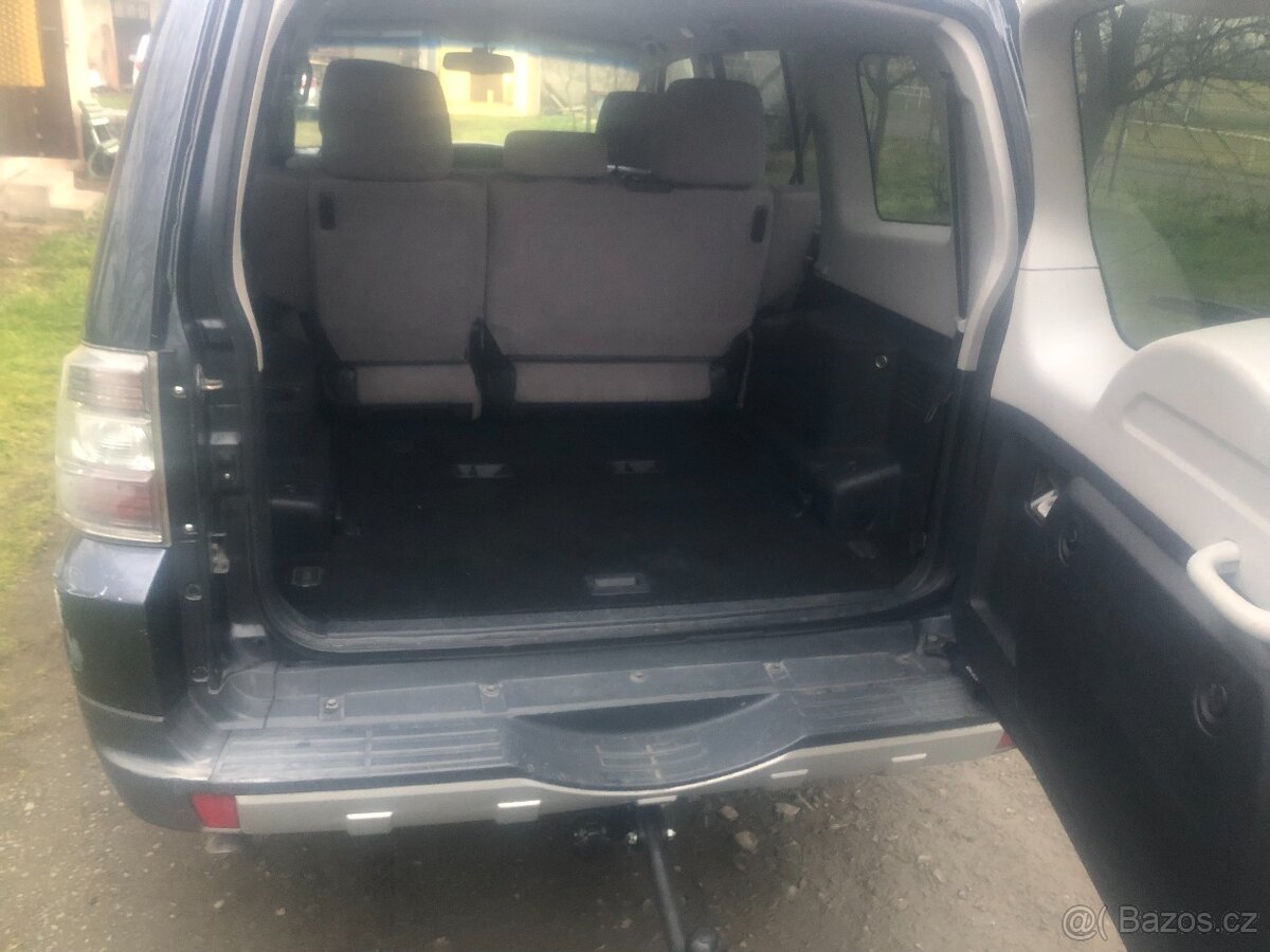 Mitsubishi Pajero-Montero - 5